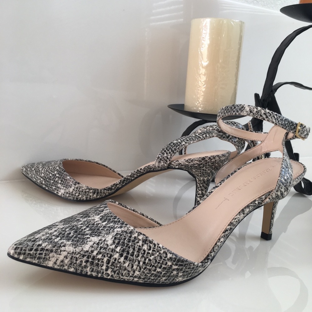 Banana Republic Snake-Effect Leather Heels Pumps